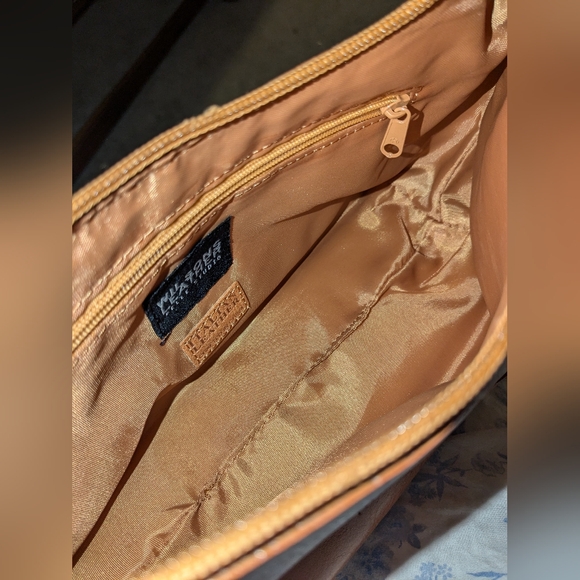 Wilson’s Leather Pelle Studio Warm Medium Brown Leather Shoulder Bag - Picture 8 of 8